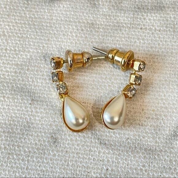 Vintage Faux Pearl Diamond Costume Jewelry Necklace Drop Earring Set - Picture 4 of 5